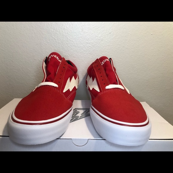 ⚠️SOLD⚠️ Revenge X Storm “Red” Sz 10 - Picture 2 of 7